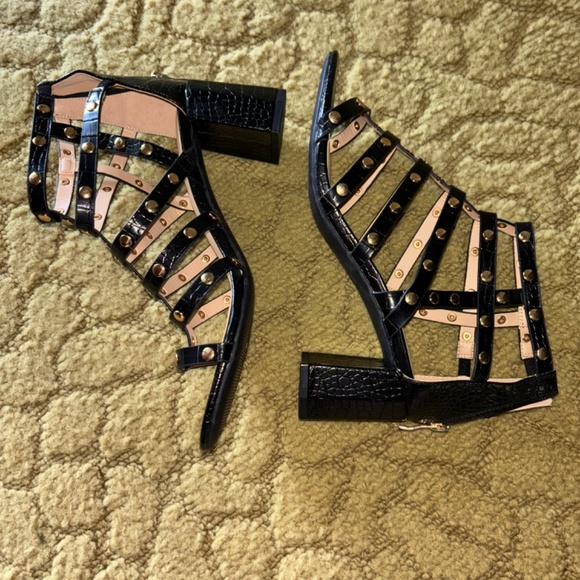 GLADIATOR SANDALS (ZIP BACK) - Picture 4 of 8